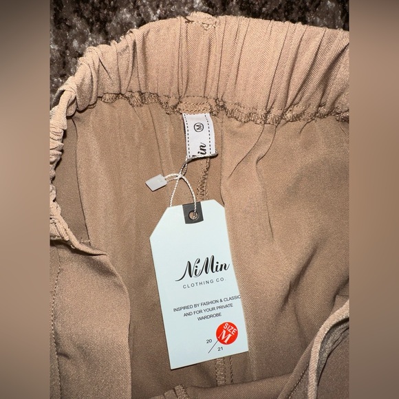 Khaki Straight Leg Dress Pants - Size Medium - Picture 7 of 7